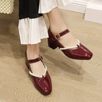 Женские туфли-лодочки, элегантные жемчужные туфли на высоком каблуке, новинка 2021 года, красные толстые туфли со средней полостью, Модная простая женская рабочая обувь