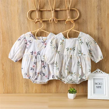 Комбинезон с цветочным рисунком для новорожденных девочек, осенняя мягкая хлопчатобумажная одежда 0-24 м, повседневное боди, жаккардовые комбинезоны с длинными рукавами для малышей