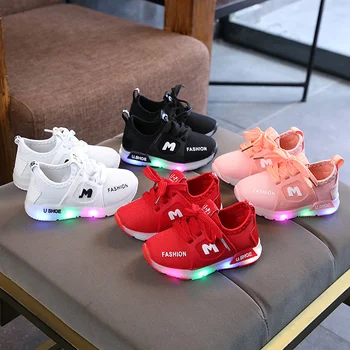 2023 Блестящая обувь для мальчиков и девочек, блестящая спортивная обувь, повседневная обувь, детская обувь на мягкой подошве, новинка Four Seasons Children's LED