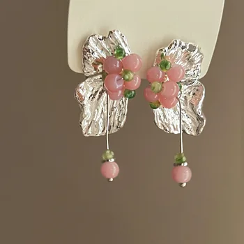 Изысканная серьга в виде неправильных лепестков цветка Романтические Розовые украшения из акрилового бисера для женщин Модные серьги Корейская бижутерия